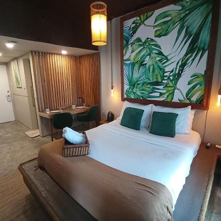 The Staycation - Serviced Rooms Manila Zewnętrze zdjęcie