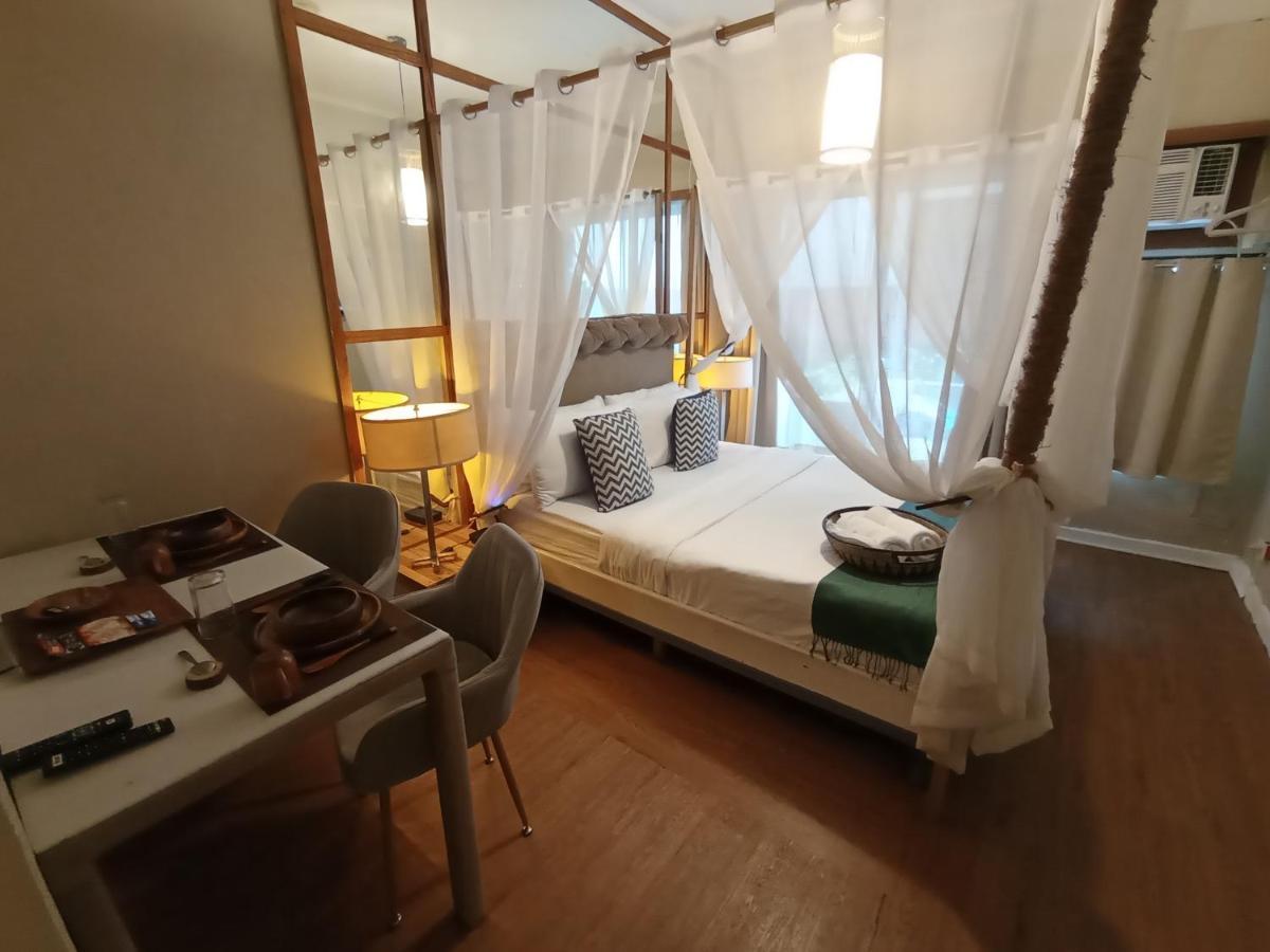 The Staycation - Serviced Rooms Manila Zewnętrze zdjęcie