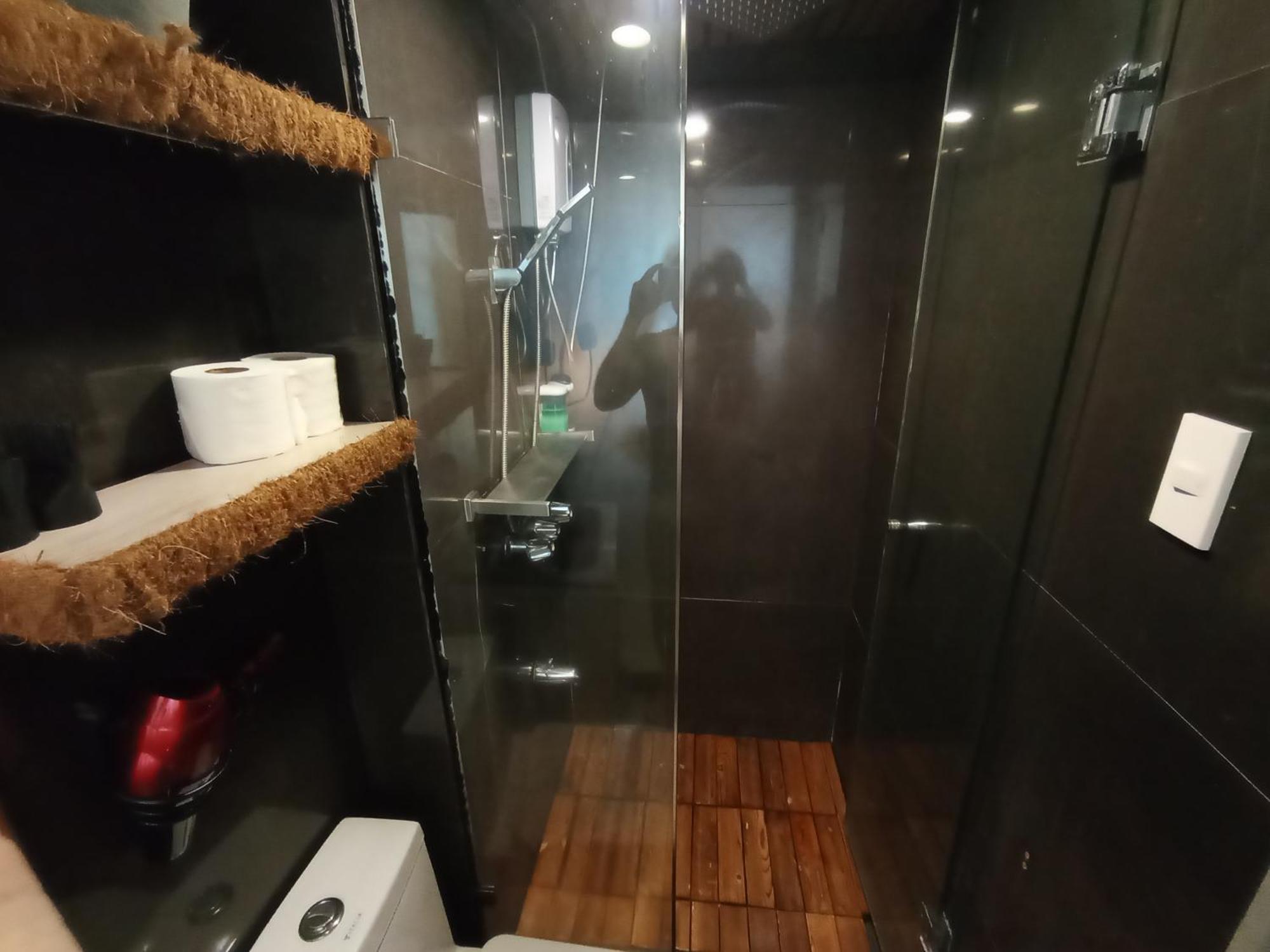 The Staycation - Serviced Rooms Manila Zewnętrze zdjęcie