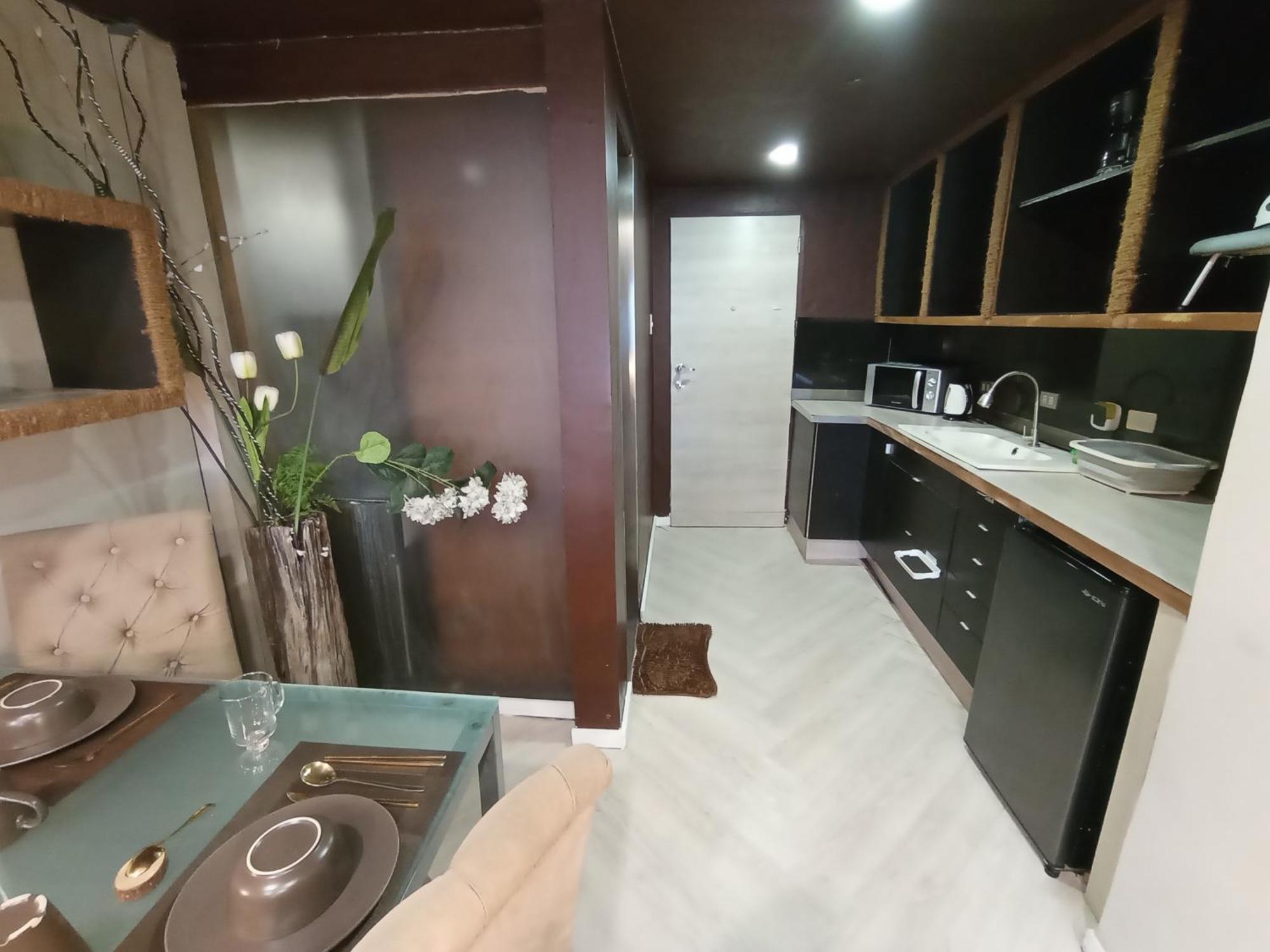 The Staycation - Serviced Rooms Manila Zewnętrze zdjęcie