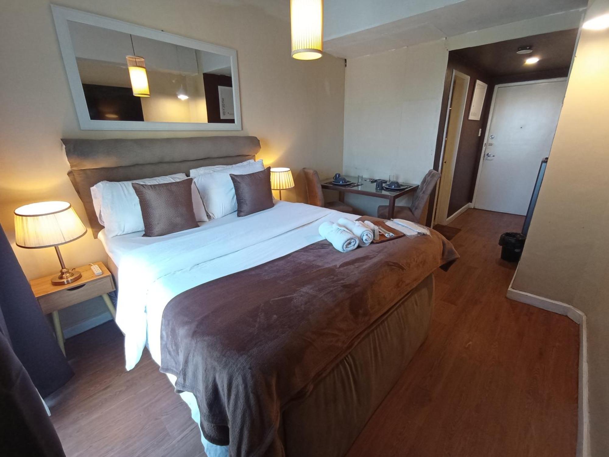The Staycation - Serviced Rooms Manila Pokój zdjęcie